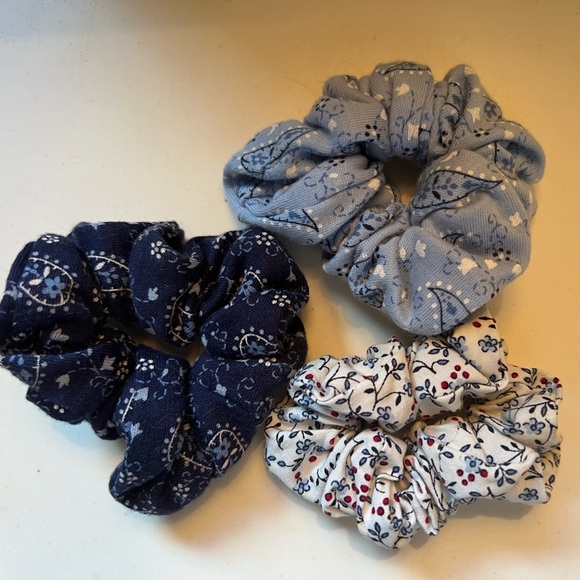 Vintage 3 Gymboree hair scrunchies - Picture 1 of 2